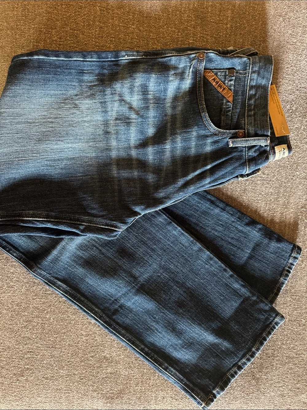 Ariat Men's relaxed bootcut Jeans- brand new